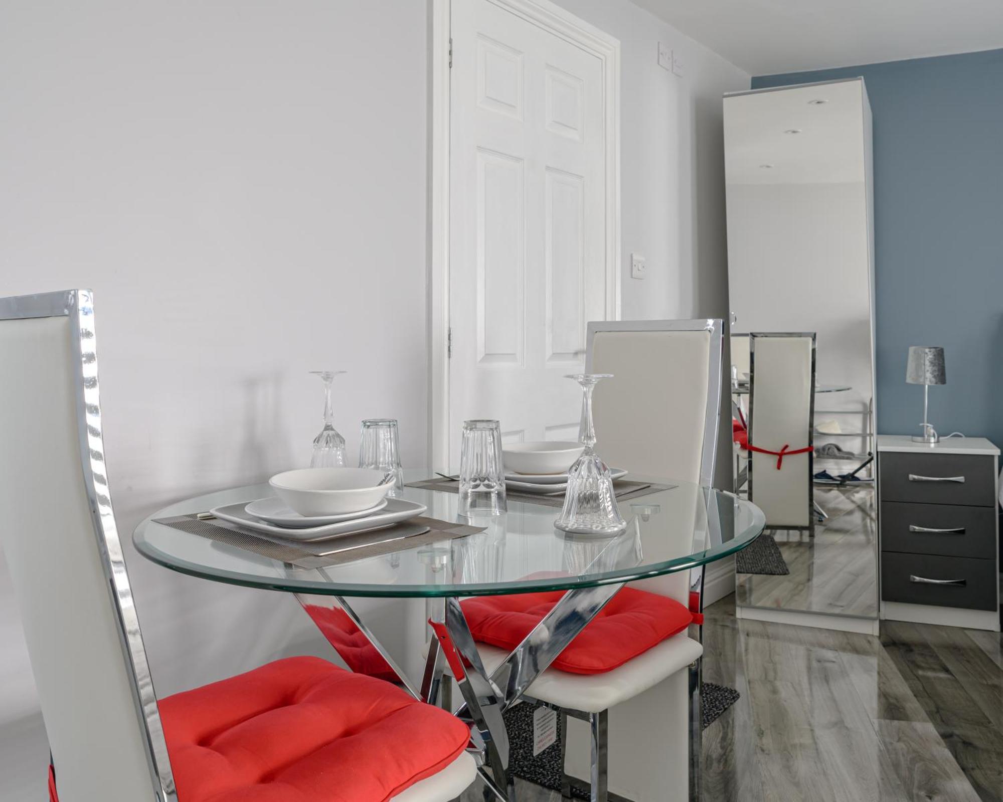 Luxury One Bedroom Guesthouse M6, Junction 10 Walsall Willenhall Kültér fotó